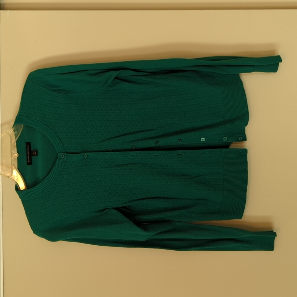 Crew neck cardigan